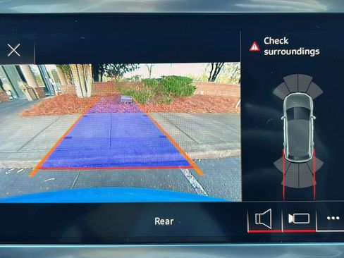 Used 2022 Audi Q3 2.0T Premium image 29