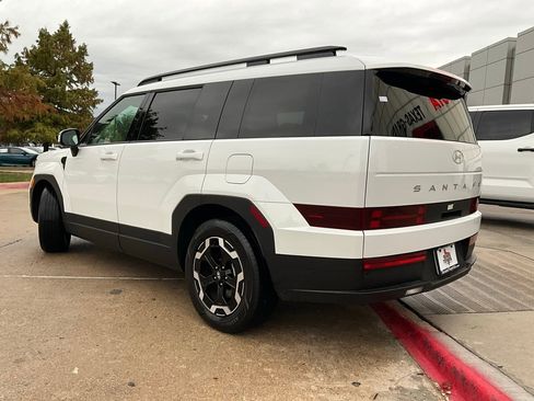 Used 2025 Hyundai Santa Fe SEL image 8