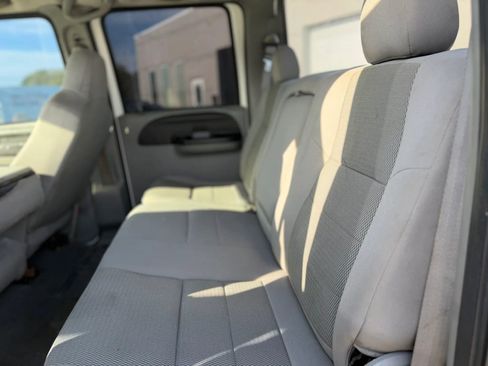 Used 2005 Ford F250 XLT RWD image 13