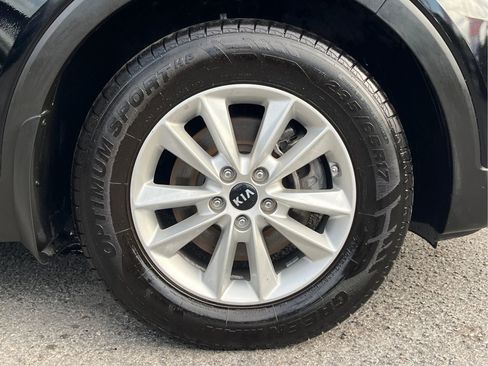 Used 2019 Kia Sorento L FWD image 10