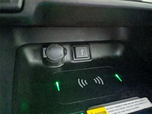 Certified 2022 Toyota RAV4 XLE w/ Convenience Package image 22