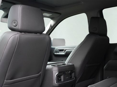 New 2026 GMC Sierra 1500 SLT image 27