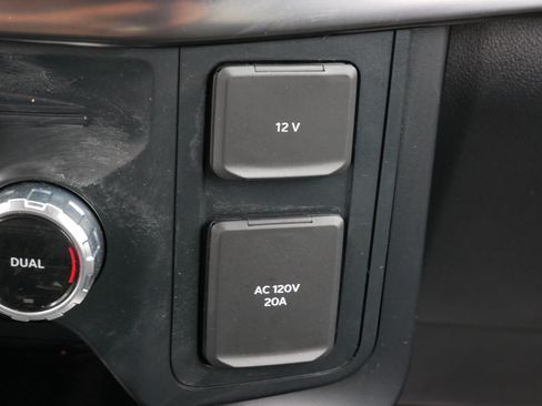 Used 2024 Ford F150 Raptor AWD/4WD image 33