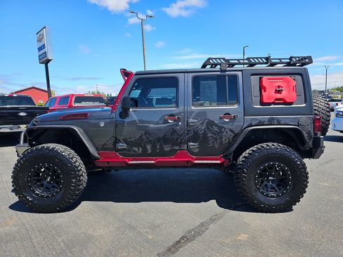 Used 2018 Jeep Wrangler Unlimited Sport S AWD/4WD image 6