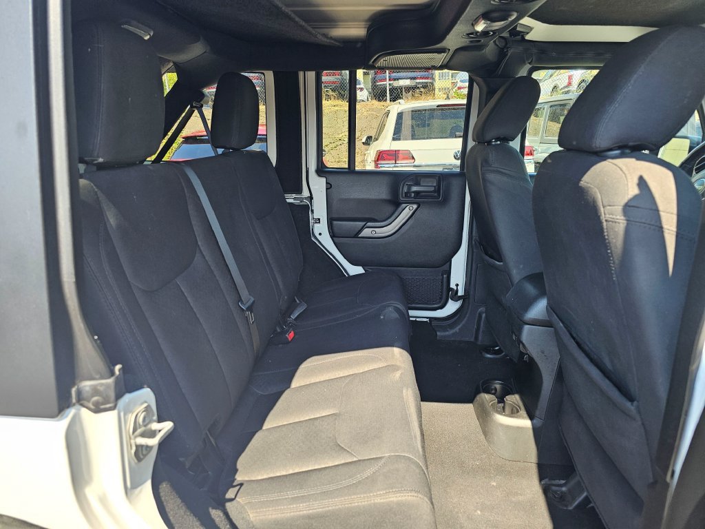 Used 2018 Jeep Wrangler Unlimited Sport S AWD/4WD image 13