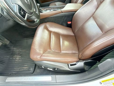 Used 2019 Volvo S90 T5 Momentum FWD image 21