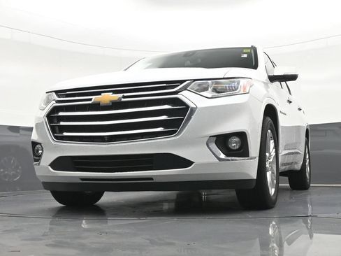 Used 2021 Chevrolet Traverse High Country FWD image 31