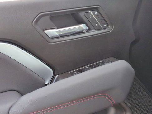 New 2025 Chevrolet Colorado Z71 w/ Technology Package image 23