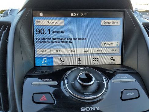 Used 2018 Ford Escape Titanium w/ Ford Safe & Smart Package AWD/4WD image 25