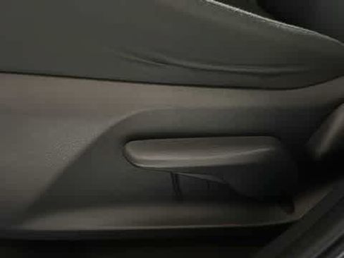 Used 2024 Toyota RAV4 LE AWD/4WD image 15