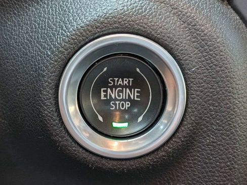 Used 2022 Chevrolet Silverado 1500 LT RWD image 26