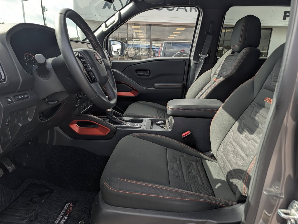 Used 2026 Nissan Frontier PRO-4X AWD/4WD image 26