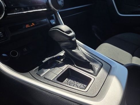 Used 2025 Toyota RAV4 LE image 22