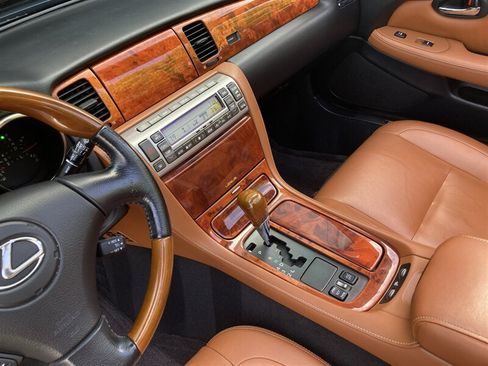 Used 2005 Lexus SC 430 Convertible RWD image 22