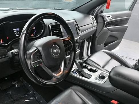 Used 2021 Jeep Grand Cherokee Limited AWD/4WD image 18
