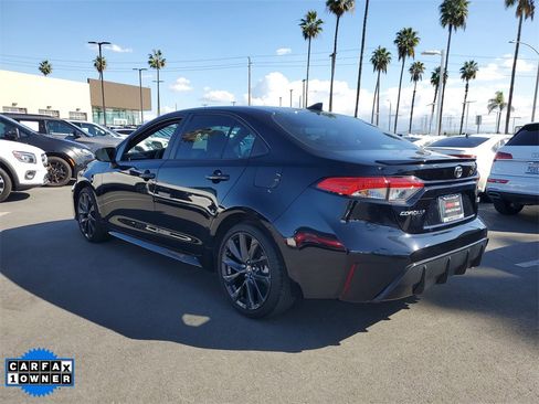 Used 2023 Toyota Corolla SE image 3