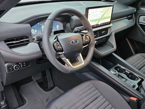 New 2026 Ford Explorer ST-Line w/ ST-Line Street Pack RWD image 3