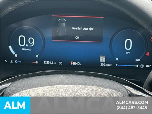Certified 2025 Ford Escape Platinum AWD/4WD image 31