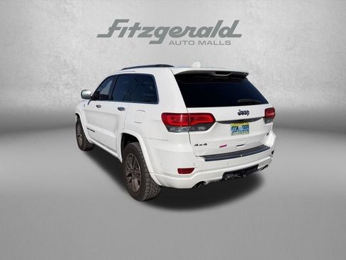 Used 2019 Jeep Grand Cherokee Overland image 3