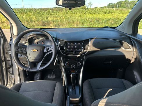 Used 2020 Chevrolet Trax LS w/ Tint and Cruise Package FWD image 16
