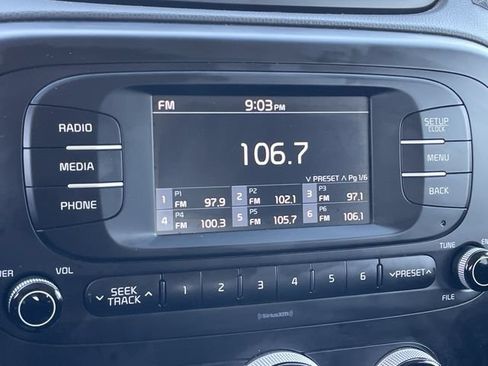 Used 2017 Kia Soul FWD image 16