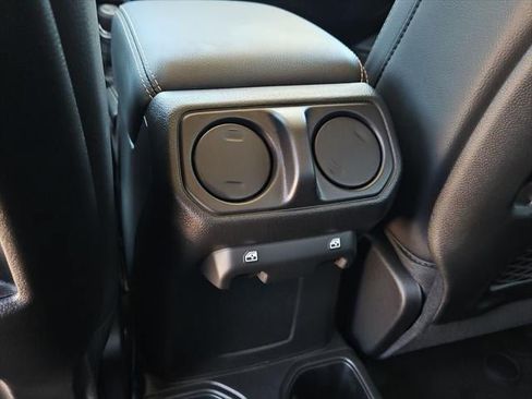 New 2026 Jeep Gladiator Sport AWD/4WD image 50