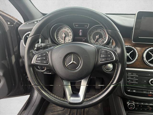 Certified 2017 Mercedes-Benz GLA 250 4MATIC image 11