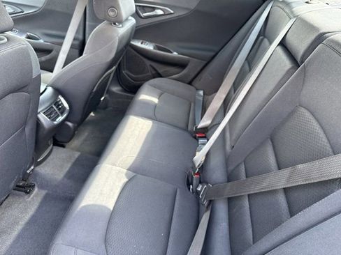 Used 2025 Chevrolet Malibu LT FWD image 16
