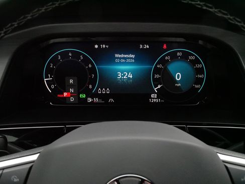 Certified 2024 Volkswagen Atlas Cross Sport SE image 21