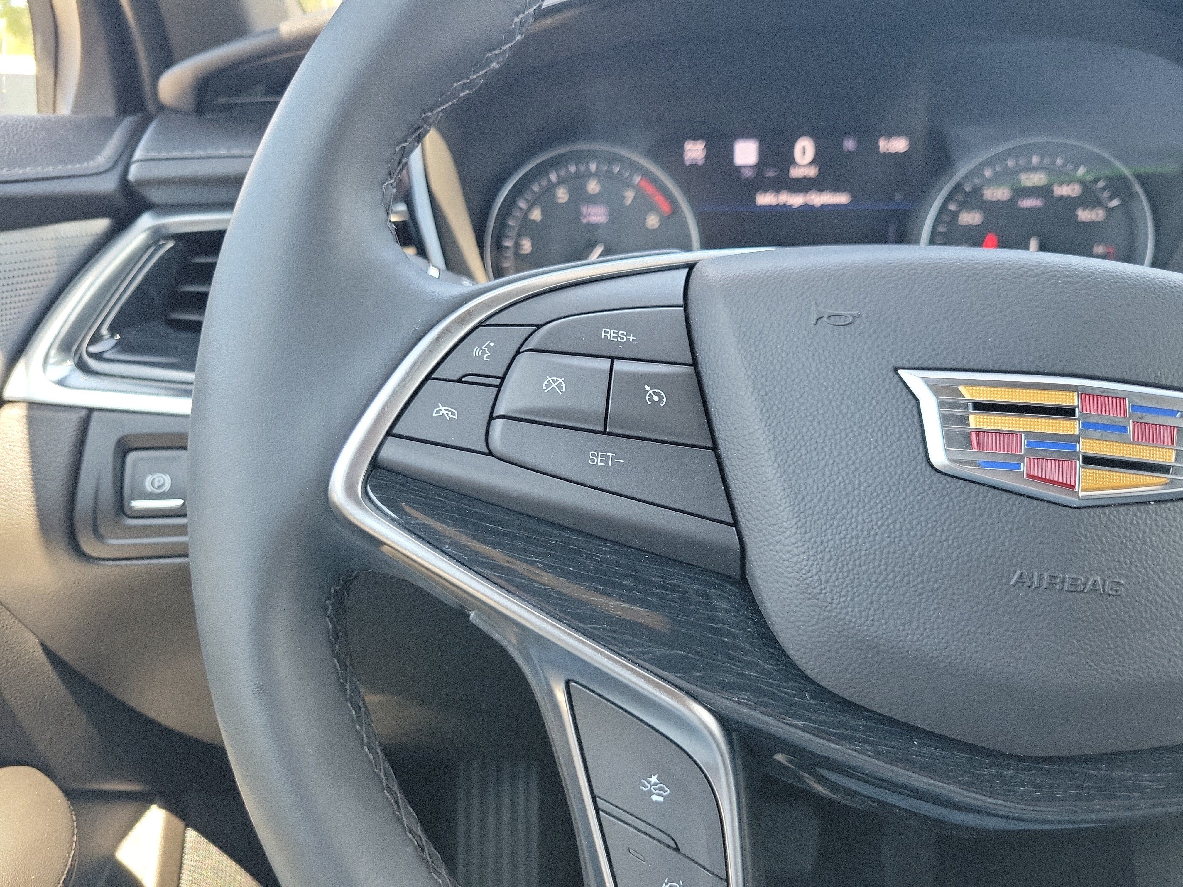 Certified 2025 Cadillac XT5 Premium Luxury w/ Technology Package AWD/4WD image 28