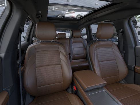 New 2026 Lincoln Nautilus Reserve AWD/4WD image 10