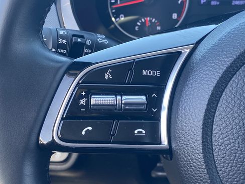 Certified 2023 Kia Seltos S w/ Navigation Package FWD image 21