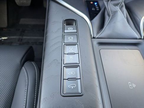 Used 2025 Lexus LX 600 4WD w/ Interior Upgrade Package image 24