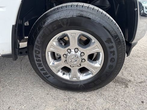 Used 2025 RAM 3500 Big Horn image 31