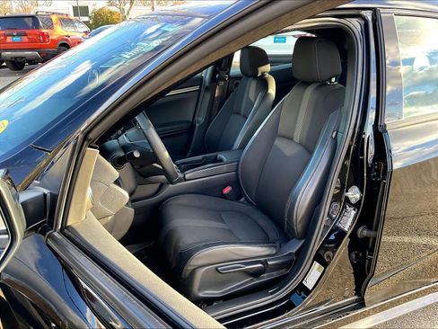 Used 2021 Honda Civic Sport image 10
