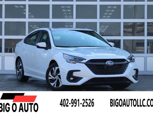 Used 2025 Subaru Legacy Premium w/ Popular Package #1 AWD/4WD image 1