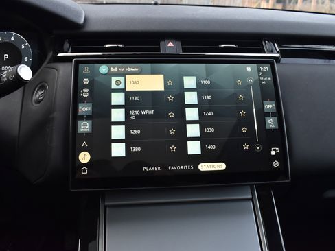 Used 2024 Land Rover Range Rover Velar S image 31