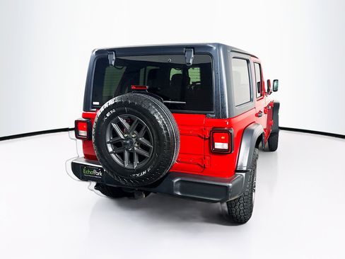 Used 2024 Jeep Wrangler Unlimited Sport AWD/4WD image 9