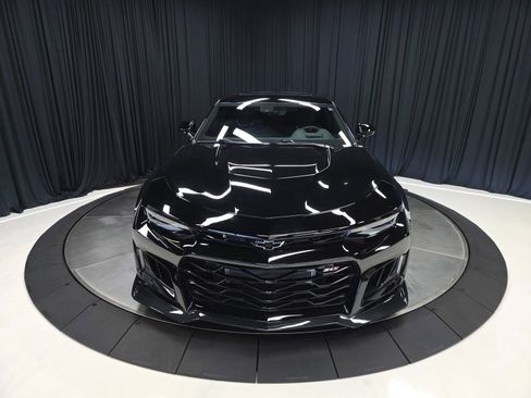 Used 2022 Chevrolet Camaro ZL1 image 6