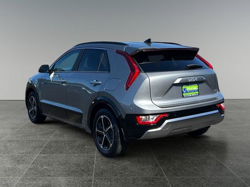 Used 2024 Kia Niro FWD image 6