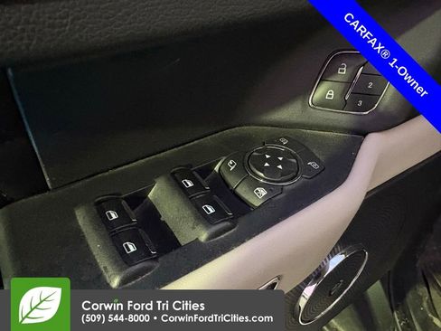 Used 2019 Ford Expedition Max Platinum image 11