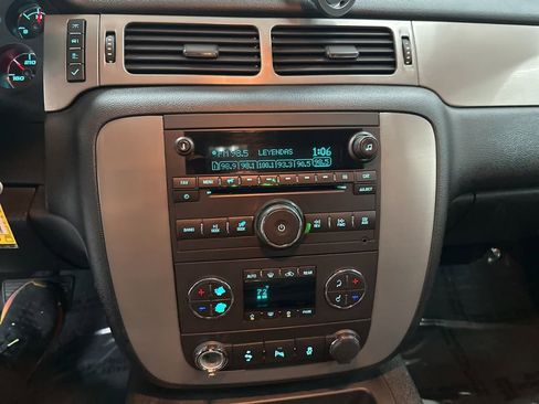 Used 2014 Chevrolet Tahoe LT w/ Suspension Package, Off-Road image 14