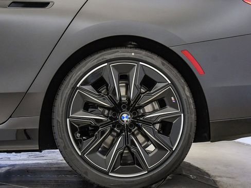 New 2026 BMW 740i w/ Premium Package image 11