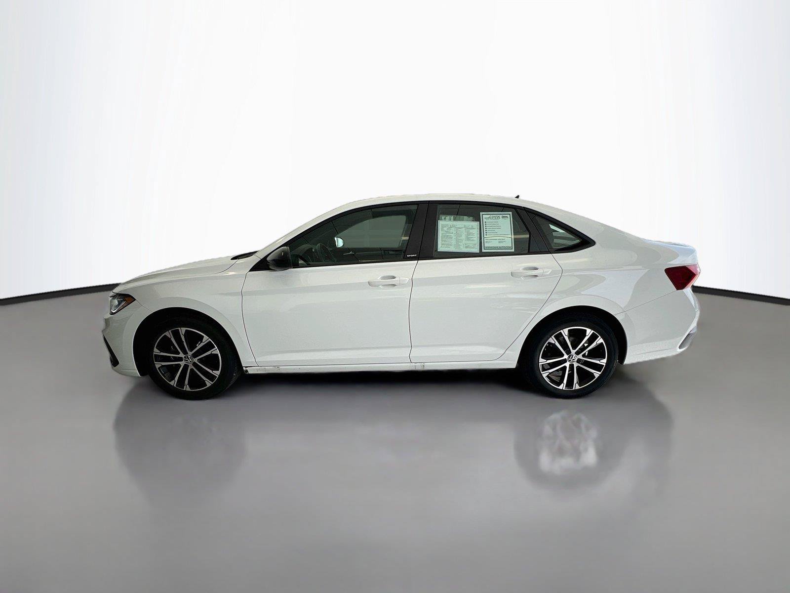 Used 2025 Volkswagen Jetta Sport FWD image 8