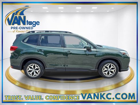 Certified 2024 Subaru Forester Premium AWD/4WD image 5