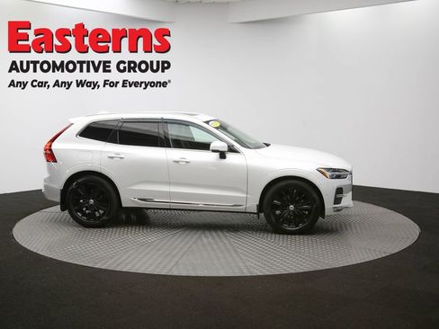 Used 2023 Volvo XC60 B5 Plus image 43