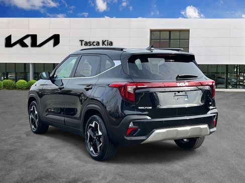 Used 2025 Kia Seltos EX image 7