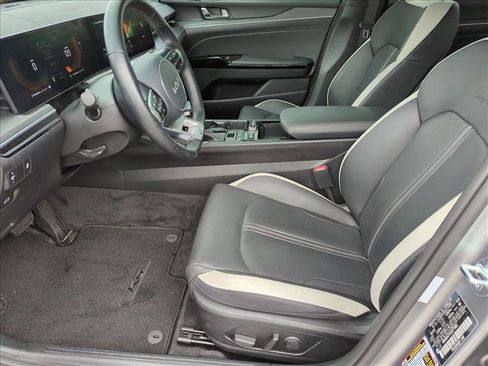 Used 2025 Kia K5 GT-Line image 12