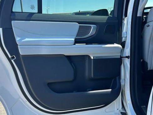 New 2026 Ford Expedition Max Platinum w/ Platinum Ultimate Package AWD/4WD image 14