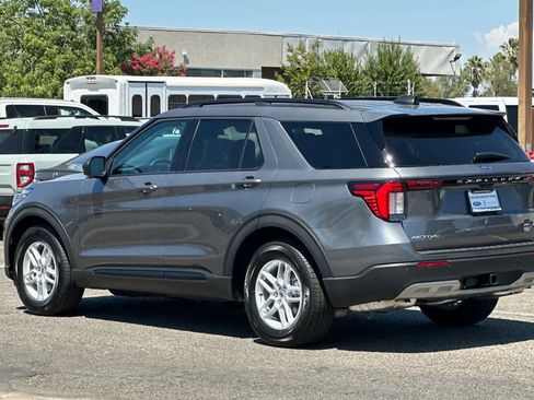 New 2026 Ford Explorer Active w/ Active Comfort Package RWD image 6